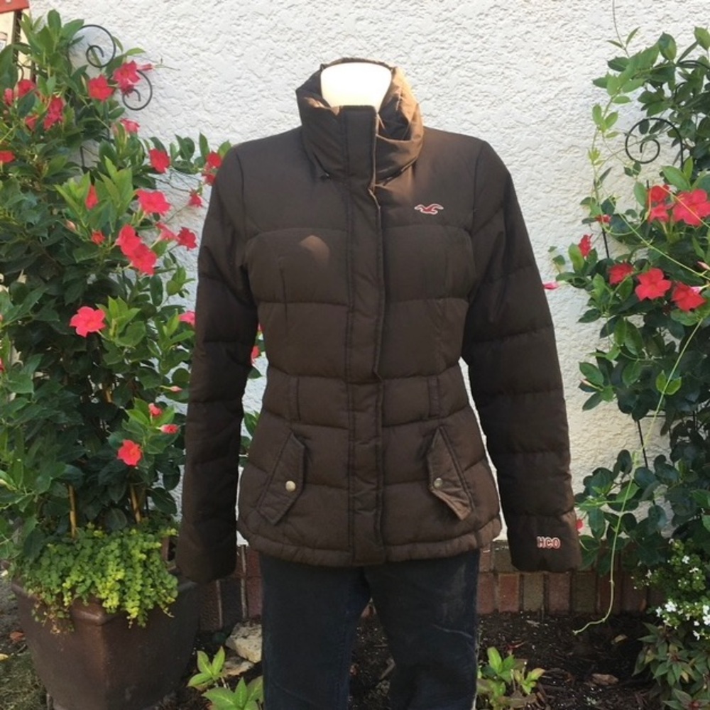 Women’s Brown Hollister Puffer Jacket  Size Small